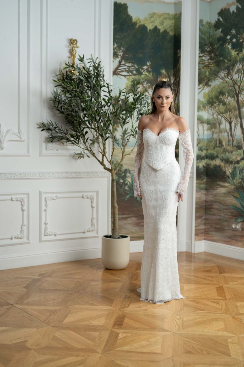 White Chantilly Dream Lace